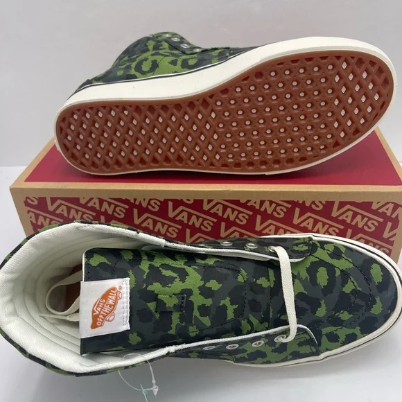 Vans Men’s COMFYCUSH Sk8-Hi Leopard Cactus/Skarab Sneakers Camo High-Tops